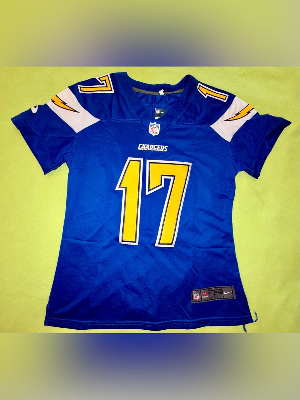 Nike Los Angeles Chargers Philip Rivers #17 Color Rush Jersey - Youth L - sewn